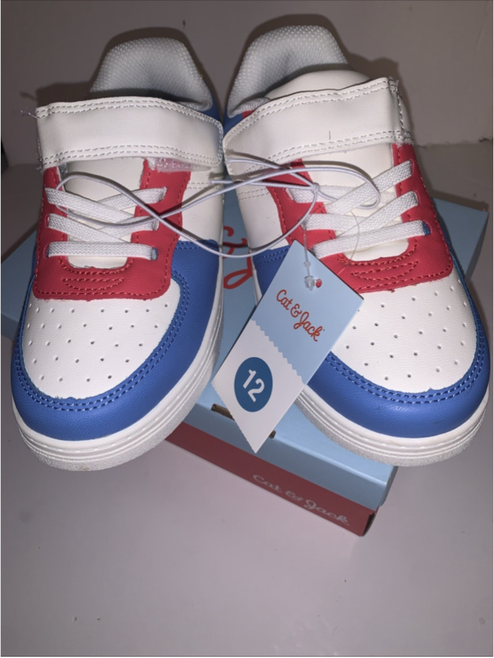 Cat & Jack Toddler Jaid Solid Court Sneakers Faux Leather Color Block Size 12 - Picture 3 of 16